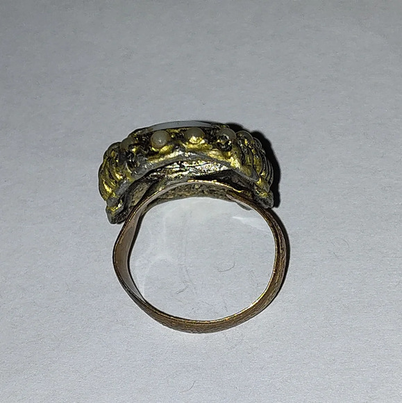 Antique Ring - Picture 5 of 6